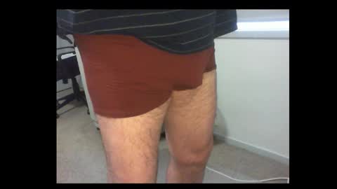 Snapshot of thickmelnik chatting on 12/23/25, 02:31 James online show from 12/23/25, 02:31