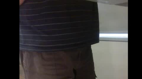 Snapshot of thickmelnik chatting on 02/06/26, 04:17 James online show from 02/06/26, 04:17