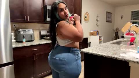 thickmorena online show from 10/05/25, 04:22