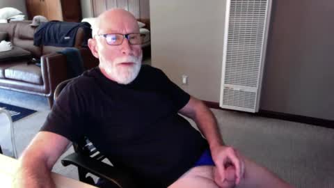 Snapshot of thickmorningwoodinyoualways chatting on 10/10/25, 03:44 Thickmorningwoodinyou always online show from 10/10/25, 03:44