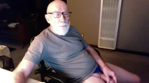 Snapshot of thickmorningwoodinyoualways chatting on 10/14/25, 02:18 Thickmorningwoodinyou always online show from 10/14/25, 02:18