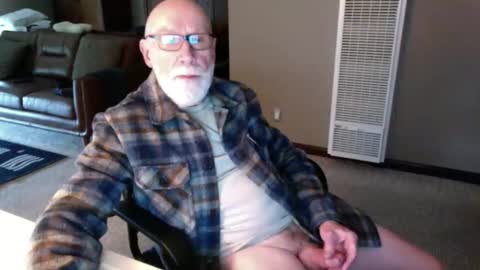 Snapshot of thickmorningwoodinyoualways chatting on 12/17/25, 05:19 Thickmorningwoodinyou always online show from 12/17/25, 05:19