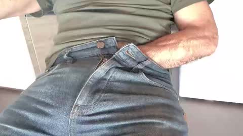 Snapshot of thickrum chatting on 03/17/26, 11:13 Thickru online show from 03/17/26, 11:13