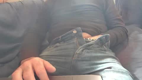 Snapshot of thickrum chatting on 03/18/26, 12:41 Thickru online show from 03/18/26, 12:41