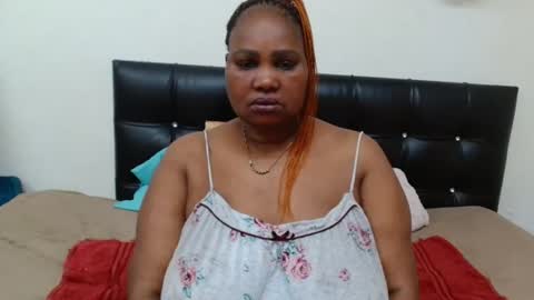 Snapshot of thicksexymellons chatting on 05/20/26, 12:33 Pat online show from 05/20/26, 12:33