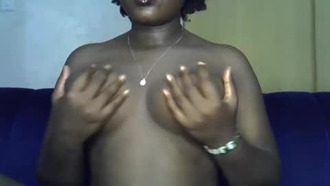 Snapshot of thickyannah2 chatting on 03/13/26, 03:13 thickyannah online show from 03/13/26, 03:13