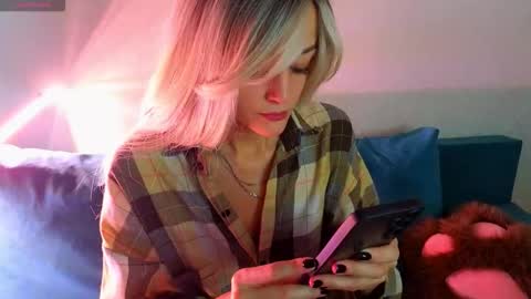 thief_of_hearts_ online show from 09/10/25, 09:53