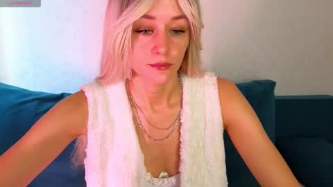 thief_of_hearts_ online show from 09/19/25, 09:22