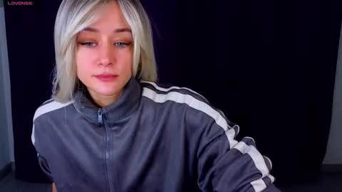 thief_of_hearts_ online show from 10/03/25, 11:46