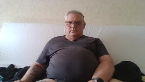 Snapshot of thierrysymp chatting on 07/19/26, 09:02 Thierrysymp online show from 07/19/26, 09:02