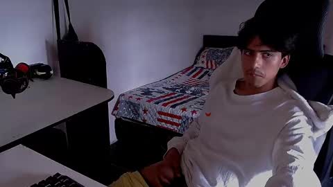 Snapshot of thieves_us chatting on 12/01/24, 06:08 thieves_us online show from 12/01/24, 06:08