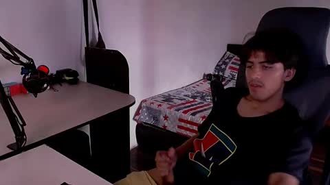 Snapshot of thieves_us chatting on 12/02/24, 06:10 thieves_us online show from 12/02/24, 06:10