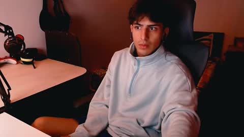 Snapshot of thieves_us chatting on 12/26/24, 05:26 thieves_us online show from 12/26/24, 05:26