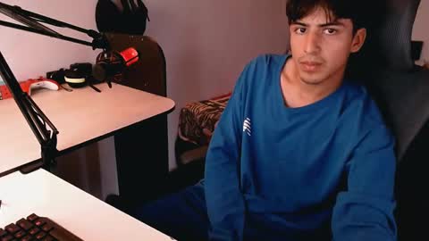 Snapshot of thieves_us chatting on 12/26/24, 07:38 thieves_us online show from 12/26/24, 07:38