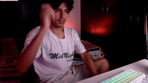 Snapshot of thieves_us chatting on 02/28/25, 07:03 thieves_us online show from 02/28/25, 07:03