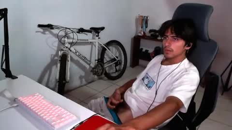 Snapshot of thieves_us chatting on 09/15/25, 09:59 thieves_us online show from 09/15/25, 09:59