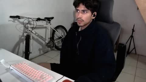 Snapshot of thieves_us chatting on 10/03/25, 03:20 thieves_us online show from 10/03/25, 03:20