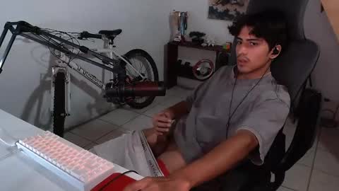 Snapshot of thieves_us chatting on 10/16/25, 04:24 thieves_us online show from 10/16/25, 04:24