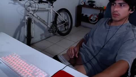 thieves_us online show from 11/04/25, 07:13