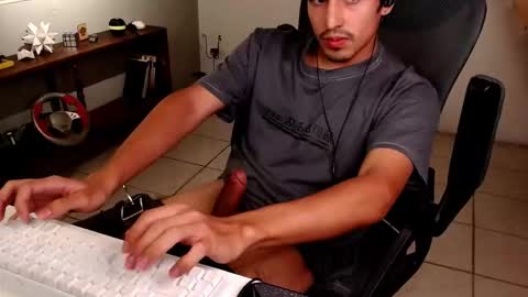 Snapshot of thieves_us chatting on 03/04/26, 06:19 thieves_us online show from 03/04/26, 06:19