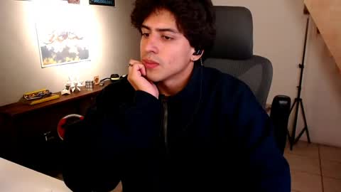 Snapshot of thieves_us chatting on 03/30/26, 12:44 thieves_us online show from 03/30/26, 12:44