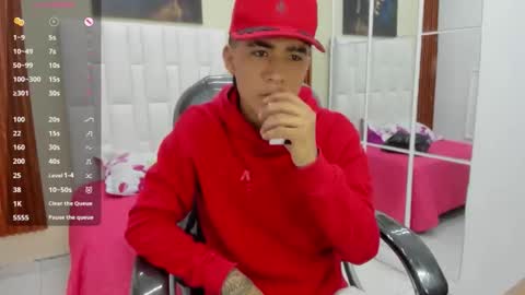 Snapshot of thiiago_collins chatting on 03/18/26, 10:13 THIAGO COLLINS online show from 03/18/26, 10:13