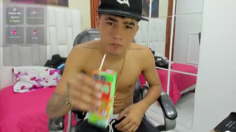 Snapshot of thiiago_collins chatting on 03/20/26, 10:58 THIAGO COLLINS online show from 03/20/26, 10:58