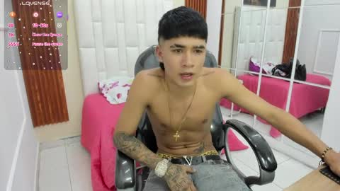 Snapshot of thiiago_collins chatting on 04/04/26, 10:18 THIAGO COLLINS online show from 04/04/26, 10:18