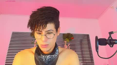 Snapshot of thiiagosaeenz chatting on 05/30/26, 05:21 Thiago Saenzz online show from 05/30/26, 05:21