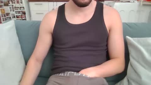 Snapshot of thinboy2 chatting on 09/27/25, 09:58 Thinboy2 online show from 09/27/25, 09:58