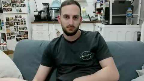 Snapshot of thinboy2 chatting on 04/29/26, 04:55 Thinboy2 online show from 04/29/26, 04:55