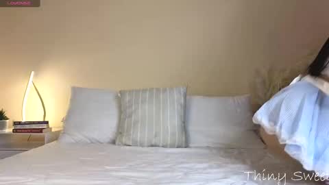 Snapshot of thinysweet chatting on 09/26/25, 11:03 TIFFANY online show from 09/26/25, 11:03