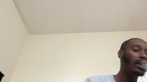 Snapshot of thirdlegkenny chatting on 12/03/25, 01:31 thirdlegkenny online show from 12/03/25, 01:31