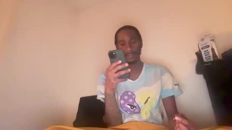 Snapshot of thirdlegkenny chatting on 12/19/25, 02:07 thirdlegkenny online show from 12/19/25, 02:07