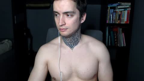 Snapshot of this_is_andy chatting on 01/04/25, 06:09 Andy online show from 01/04/25, 06:09