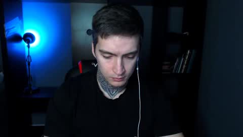 Snapshot of this_is_andy chatting on 03/04/25, 01:12 Andy online show from 03/04/25, 01:12