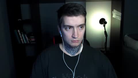 Snapshot of this_is_andy chatting on 03/10/25, 04:49 Andy online show from 03/10/25, 04:49