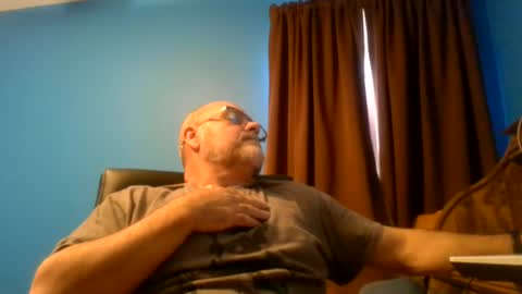 Snapshot of thisguy374 chatting on 07/02/26, 11:38 thisguy374 online show from 07/02/26, 11:38