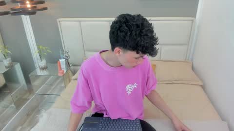 Snapshot of thom_ames chatting on 04/14/26, 11:49 Thom online show from 04/14/26, 11:49