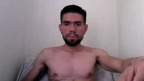 Snapshot of thomas2wood chatting on 06/29/26, 10:21 Thomas2Wood online show from 06/29/26, 10:21