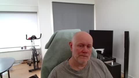 Snapshot of thomas806035 chatting on 07/25/26, 10:57 thomas806035 online show from 07/25/26, 10:57