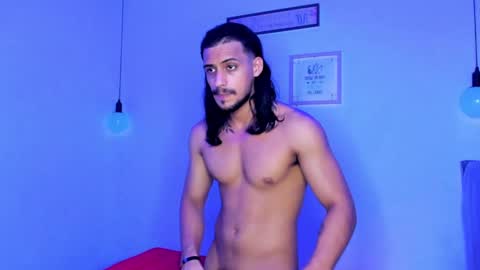 Snapshot of thomas__wayne chatting on 12/04/24, 02:42 Thomas online show from 12/04/24, 02:42