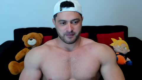 Snapshot of thomas_brandon chatting on 01/21/25, 04:21 Thomas Brandon online show from 01/21/25, 04:21