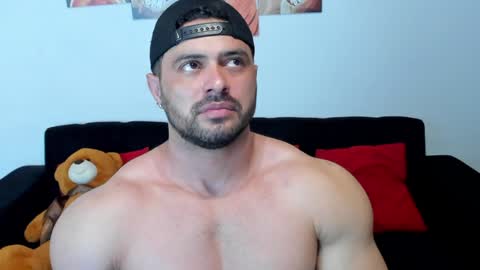 Snapshot of thomas_brandon chatting on 02/09/25, 04:14 Thomas Brandon online show from 02/09/25, 04:14