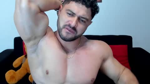 Snapshot of thomas_brandon chatting on 02/24/25, 12:30 Thomas Brandon online show from 02/24/25, 12:30