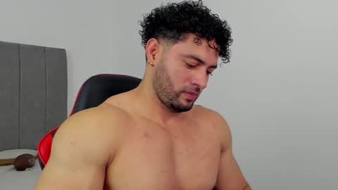 Snapshot of thomas_brandon chatting on 09/11/25, 11:49 Thomas Brandon online show from 09/11/25, 11:49