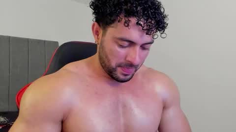 Snapshot of thomas_brandon chatting on 09/24/25, 04:49 Thomas Brandon online show from 09/24/25, 04:49