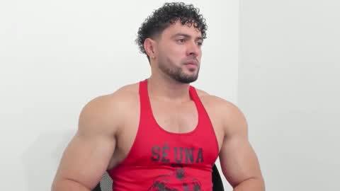 Snapshot of thomas_brandon chatting on 10/05/25, 12:20 Thomas Brandon online show from 10/05/25, 12:20