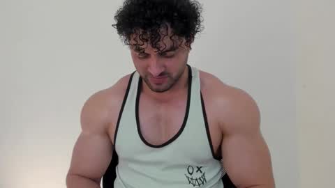 Snapshot of thomas_brandon chatting on 11/23/25, 04:23 Thomas Brandon online show from 11/23/25, 04:23