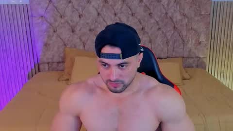 Snapshot of thomas_brandon chatting on 12/05/25, 06:11 Thomas Brandon online show from 12/05/25, 06:11